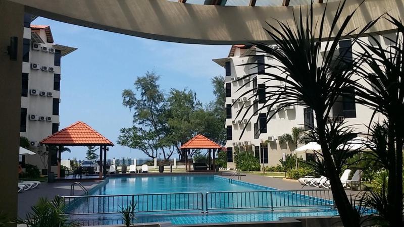 צראטינג Samsuria Beach Resort & Residence מראה חיצוני תמונה